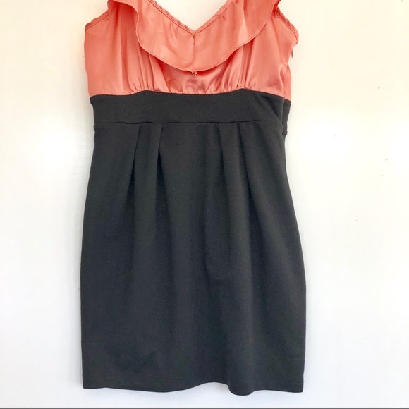 F21 Black & Peach Mini Dress Size Medium - Picture 3 of 7